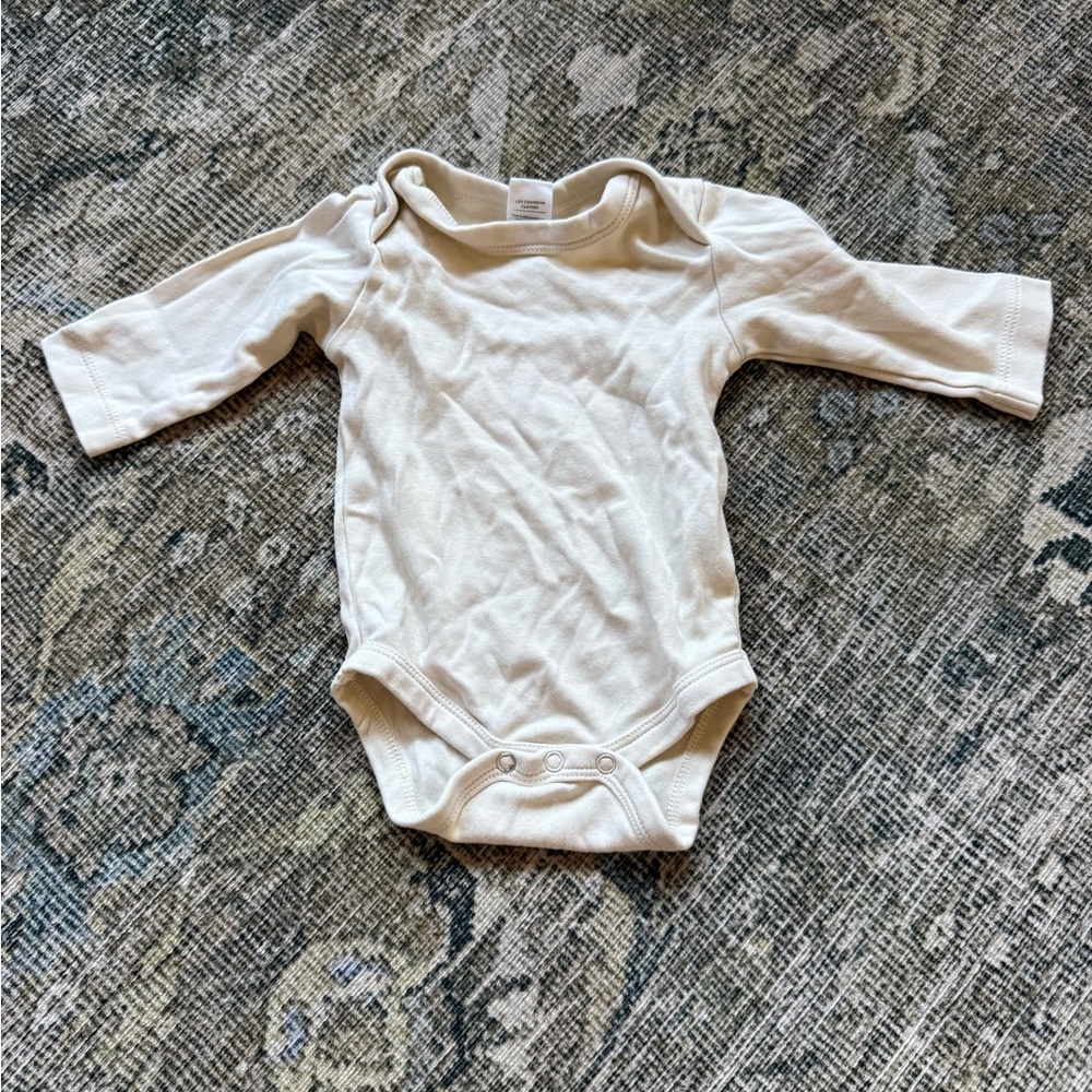 Colored Organics Long-Sleeve Baby One-Piece Bodysuit in Cream